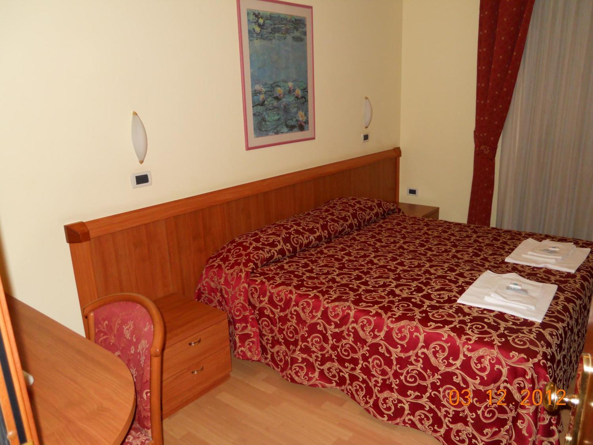 Hotel Val Di Sangro Perano Экстерьер фото