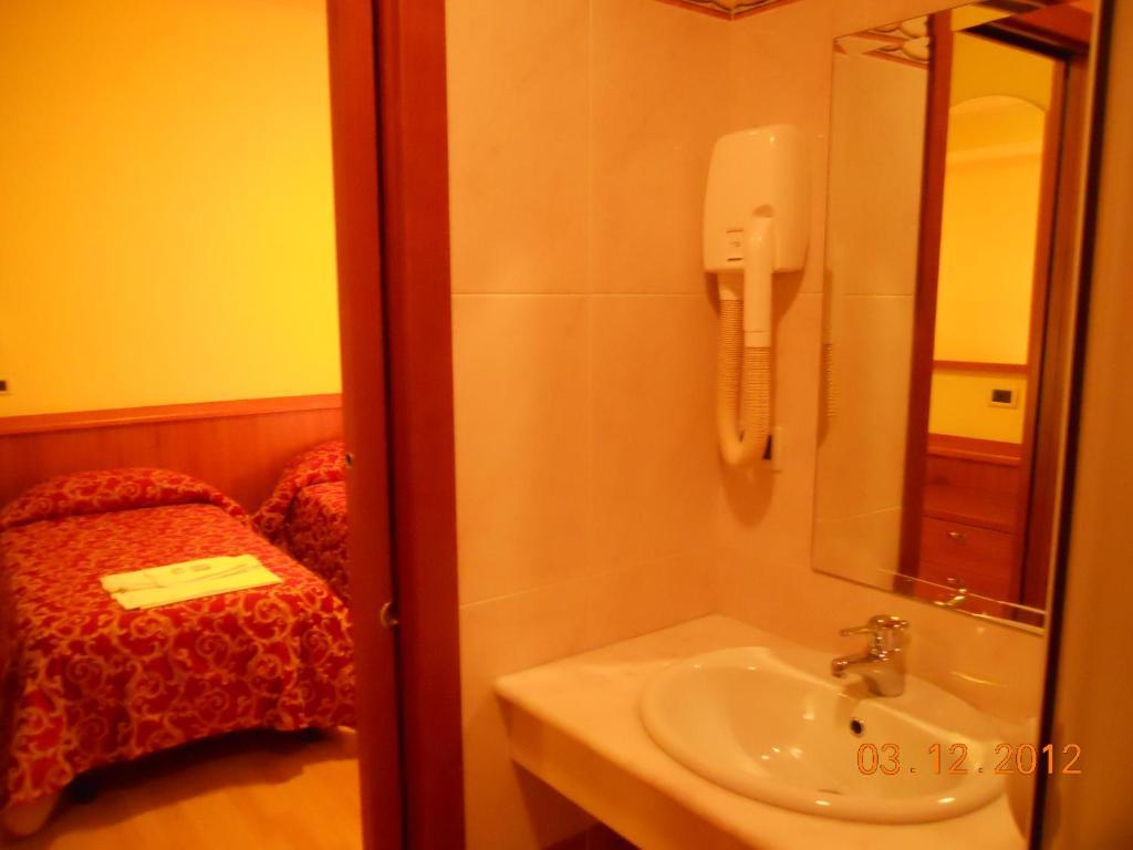 Hotel Val Di Sangro Perano Номер фото